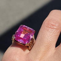 10k gd created Pink stone estate cocktail ring