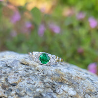 Platinum Emerald & Diamond estate Art Deco vintage antique ring