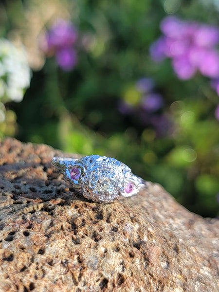 18k white gold diamond & pink sapphire heart c.1920's filigree Ring
