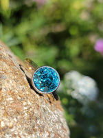 18ct gold two tone blue Zircon bezel estate ring