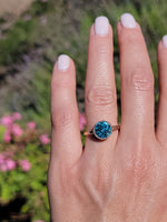 18ct gold two tone blue Zircon bezel estate ring