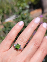 platinum vintage Peridot & Diamond Ring
