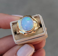 10k yellow gold opal estate ring