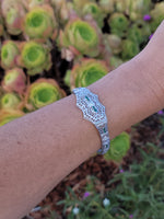 platinum & 14k white gold c.1920's Art Deco filigree diamond & emerald arrow bracelet