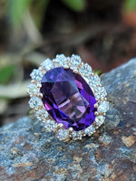 14k yellow gold oval AMETHYST & diamond halo estate cocktail ring