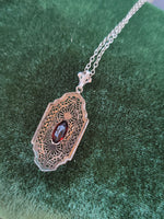 10k white gold c.1920's filigree garnet pendant necklace