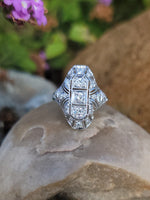 platinum Art Deco c.1920's filigree diamond glove shield ring