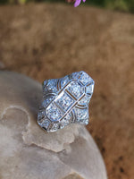 platinum Art Deco c.1920's filigree diamond glove shield ring