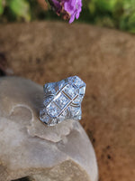 platinum Art Deco c.1920's filigree diamond glove shield ring