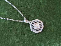 14k white gold Deco c.1920's filigree diamond pendant necklace