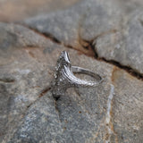 platinum Art Deco c.1920's filigree diamond glove shield ring