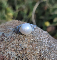 Platinum Edwardian mabe pearl & diamond filigree antique ring