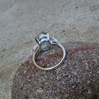 14k white gold oval aquamarine & diamond estate ring