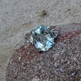 14k white gold oval aquamarine & diamond estate ring