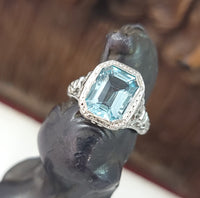 18k white gold c.1920's floral flower filigree emerald cut Aquamarine ring