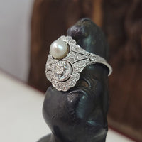 Platinum Diamond & Pearl estate Art Deco c.1920's filigree Ring