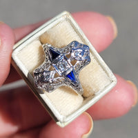 18k white gold diamond & sapphire estate Art Deco c.20-30's filigree glove shield ring