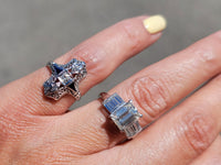 18k white gold diamond & sapphire estate Art Deco c.20-30's filigree glove shield ring