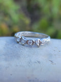 18k white gold "BOW" Art Deco vintage 5 diamond wedding band
