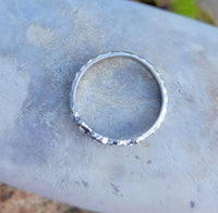 18k white gold "BOW" Art Deco vintage 5 diamond wedding band