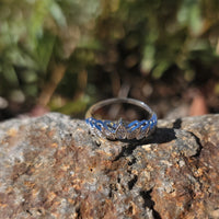 14k white gold 7 diamond estate curved band - guard