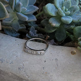14k white gold 5 diamond Art Deco estate band- apx .25ct tw