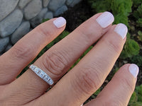 14k white gold 5 diamond Art Deco estate band- apx .25ct tw