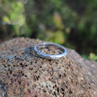 14k gold 2.5mm vintage engraved wedding band