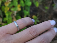 14k gold 2.5mm vintage engraved wedding band