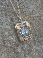 10k tri colored gold Art Deco c.1930's natural blue zircon estate filigree pendant necklace