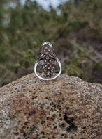 18k white gold diamond & sapphire estate Art Deco c.20-30's filigree glove shield ring
