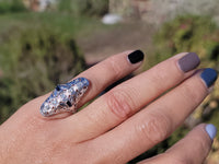 18k white gold diamond & sapphire estate Art Deco c.20-30's filigree glove shield ring
