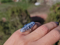 18k white gold diamond & sapphire estate Art Deco c.20-30's filigree glove shield ring