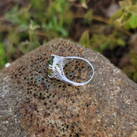 14k white gold vintage oval Peridot filigree ring