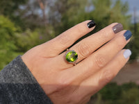 14k white gold vintage oval Peridot filigree ring