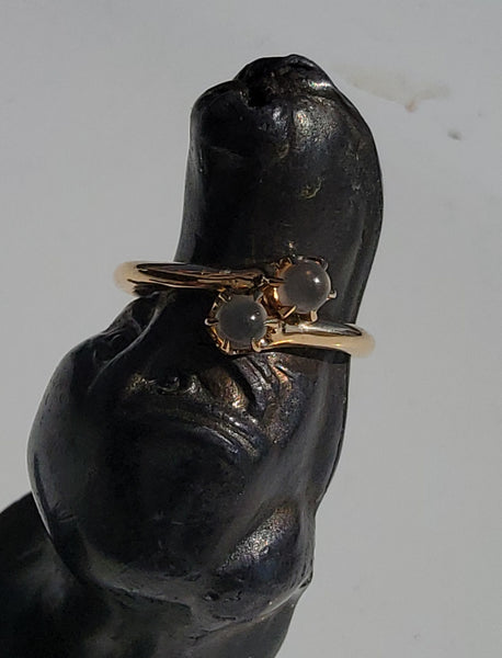 14k gold cabochon moonstone estate ring