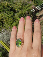 14k gold c.1920's Art Deco filigree peridot & enamel ring