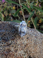 14k white gold diamond & blue sapphire estate Art Deco c.1920's filigree glove shield ring