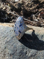 18k white gold diamond & sapphire estate Art Deco c.1920's filigree glove shield ring