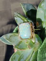 10k yellow gold opal estate ring