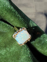 10k yellow gold opal estate ring