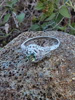 18K white gold green sapphire c.1920's filigree ring