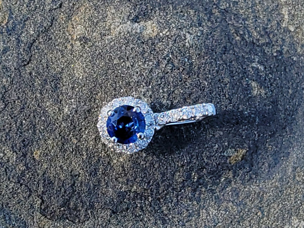 14k gold white gold sapphire & diamond halo necklace pendant