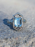14k white gold c.1920's filigree Aquamarine ring
