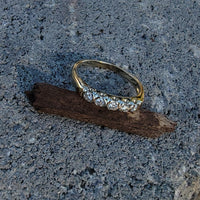 14k gold two tone 5 diamond estate band - apx .20ct tw