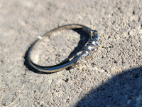 14k white gold 5 diamond estate mid-century band