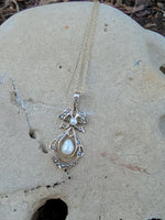 10k gold Victorian pearl BOW necklace pendant lavaliere