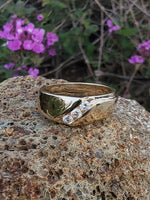 14k gold 3 diamond estate band ring - apx .16ct tw