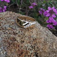 14k gold 3 diamond estate band ring - apx .16ct tw