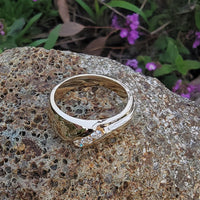 14k gold 3 diamond estate band ring - apx .16ct tw